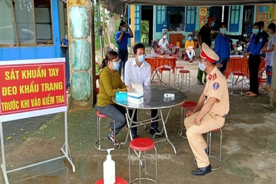 Quảng Nam: Thầy giáo coi thi tốt nghiệp THPT nghi mắc Covid-19