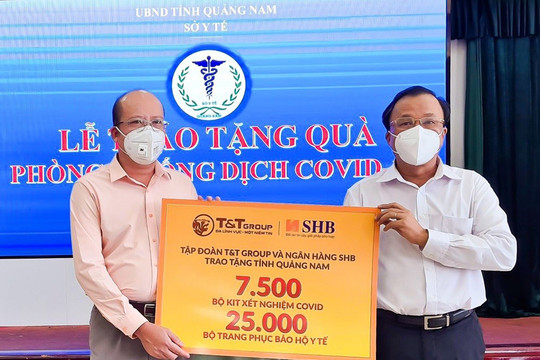 “Bầu Hiển” tiếp tục ủng hộ hàng ngàn kit xét nghiệm tiếp sức cho Quảng Nam chống dịch