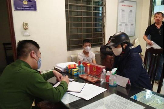 Hà Nội xử phạt 297 trường hợp không đeo khẩu trang