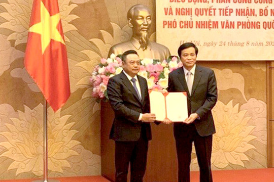 Bộ Chính trị điều động phân công Chủ tịch PVN làm Phó chủ nhiệm Văn phòng Quốc hội