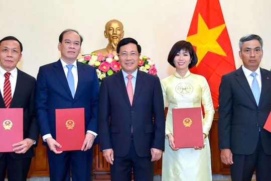 Bổ nhiệm 4 Đại sứ, Tổng Lãnh sự mới