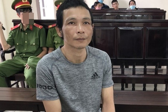 Lĩnh án chung thân vì phóng hỏa đốt mẹ con người tình