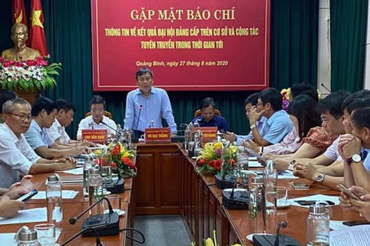 Quảng Bình: "Hủy" gói thầu hơn 2 tỷ mua cặp da cho khách mời dự Đại hội Đảng