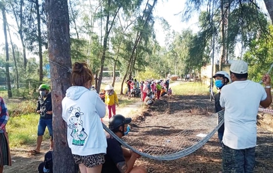Phát hiện thi thể một phụ nữ ở hố rác, nghi do tự thiêu