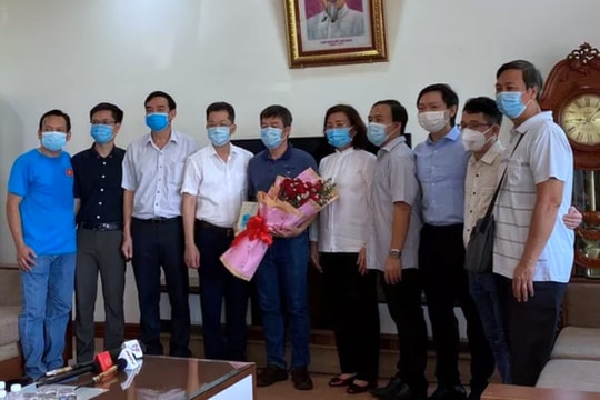 Đoàn bác sĩ Bệnh viện Chợ Rẫy chi viện chống dịch Covid-19 rời Đà Nẵng