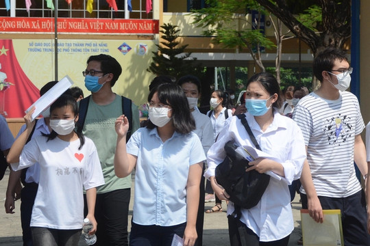 Sáng 4/9, thí sinh làm bài thi tổ hợp KHXH/KHTN kỳ thi tốt nghiệp THPT đợt 2