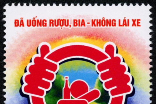 Phát hành bộ tem "An toàn giao thông đường bộ"