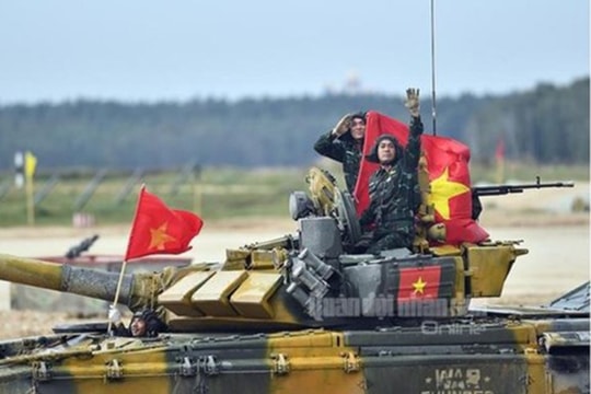 Đội xe tăng Việt Nam vô địch bảng 2 Tank Biathlon tại Army Games 2020