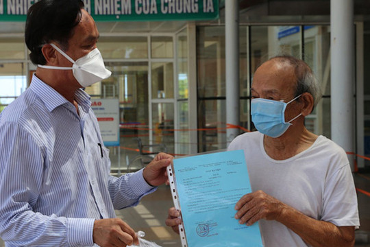 Cụ ông 90 tuổi bị tim mạch nặng mắc khỏi Covid-19
