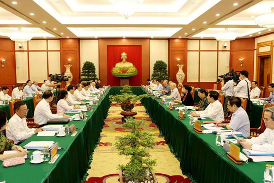 Cho ý kiến phương án nhân sự cấp ủy với 10 đảng bộ trực thuộc Trung ương