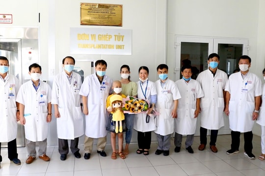 Ghép tủy cứu sống bé gái 8 tuổi bị ung thư