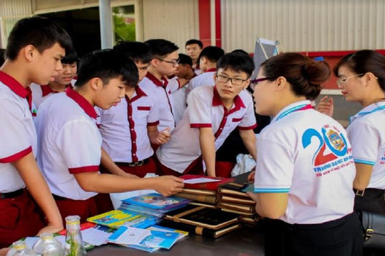 Bình Dương đạt thành tích TOP 2 cả nước về bảng xếp hạng điểm tốt nghiệp THPT