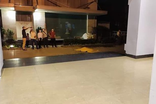 Rơi từ tầng 22 chung cư ở Hà Nội, nam thanh niên tử vong tại chỗ