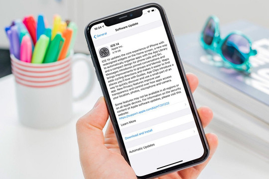 Chưa nên nâng cấp iOS 14