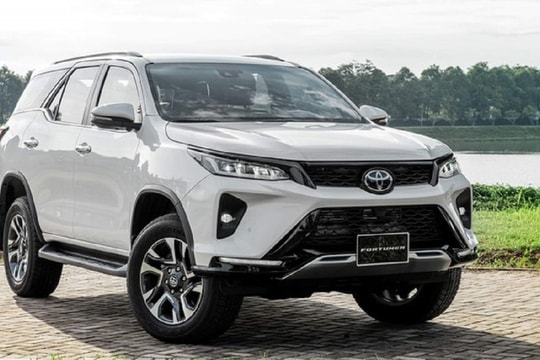 Toyota Fortuner Legender 2020 có giá 1,434 tỉ đồng