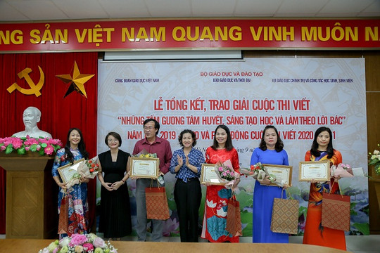 Tổng kết cuộc thi “Những tấm gương tâm huyết, sáng tạo học và làm theo lời Bác” lần thứ III