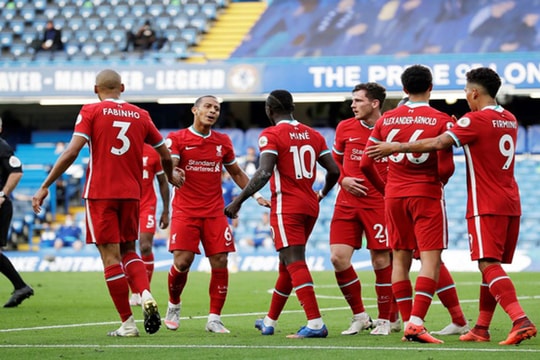 Chelsea thất thủ trước Liverpool trên sân nhà