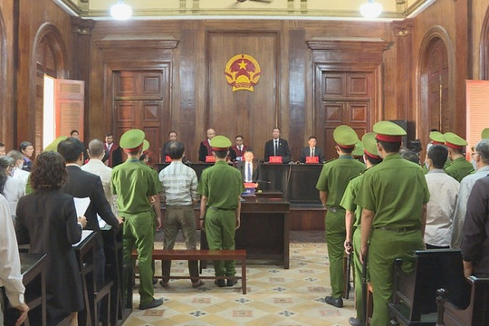 24 năm tù cho đối tượng cầm đầu khủng bố trụ sở công an phường