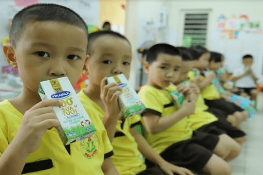 TP. Đà Nẵng tổ chức cho học sinh uống sữa học đường ngay ngày đầu tựu trường