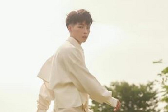 Đức Phúc comeback với sản phẩm âm nhạc mới mang concept học sinh