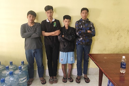 Triệt phá băng nhóm chuyên cướp xe máy của phụ nữ