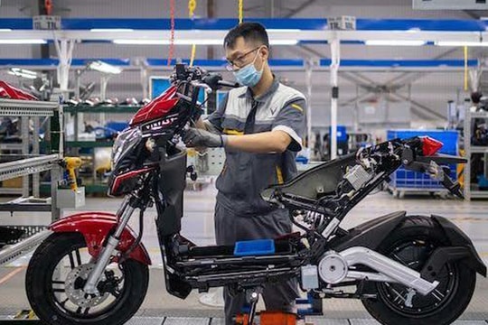 Bloomberg: Xe máy điện VinFast hướng tới tương lai của giao thông xanh tại Việt Nam