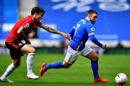 Đánh bại Brighton 3-2, hàng phòng ngự của Man United vẫn khiến người hâm mộ phẫn nộ