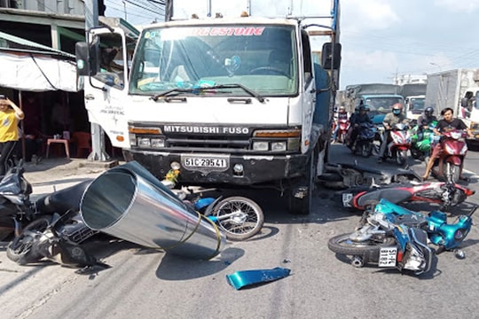 9 tháng đầu năm cả nước xảy ra 10.354 vụ tai nạn giao thông