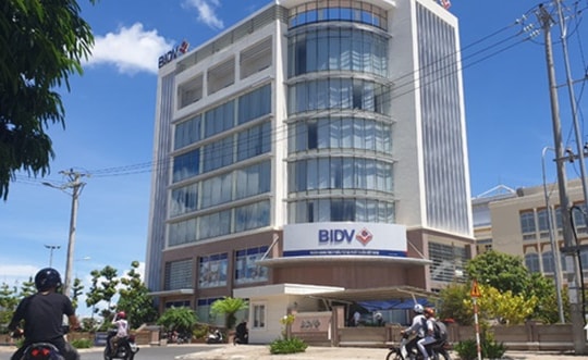 Khởi tố, bắt tạm giam nguyên Giám đốc BIDV Phú Yên