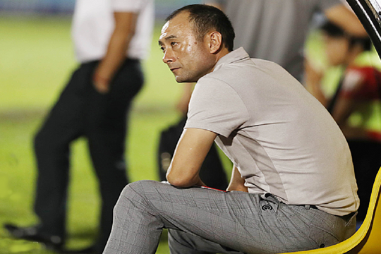 HAGL bổ nhiệm cùng lúc 2 HLV trưởng thay thế ông Lee Tae Hoon