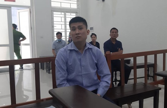 Làm giả Chứng minh CAND để lừa đảo, lĩnh 10 năm tù