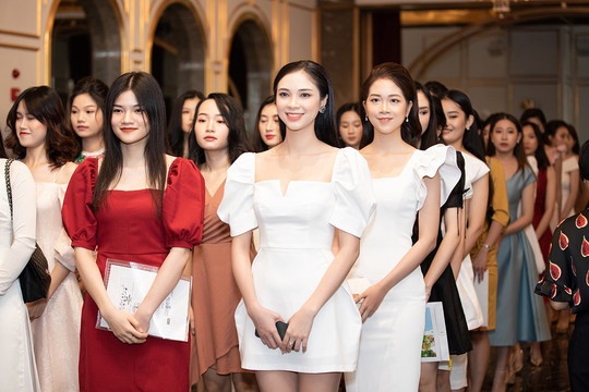 Dàn thí sinh “cực phẩm” tại vòng Sơ khảo phía Bắc Hoa Hậu Việt Nam 2020