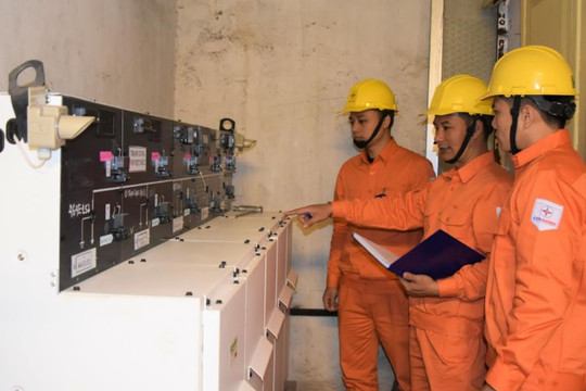 Đảm bảo điện phục vụ Đại hội Đảng bộ Thành phố và lễ kỷ niệm 1010 năm Thăng Long Hà Nội