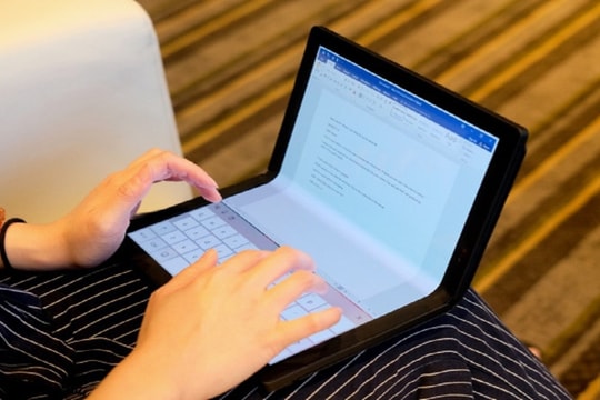 Lenovo ra mắt laptop màn hình gập ThinkPad X1 Fold