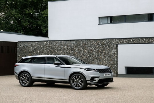 Range Rover Velar 2021 cải tiến nội thất sang chảnh hơn