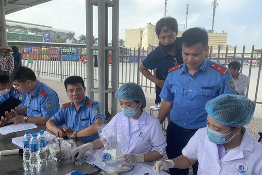Phát hiện 2 lái xe dương tính với ma tuý tại bến xe Yên Nghĩa