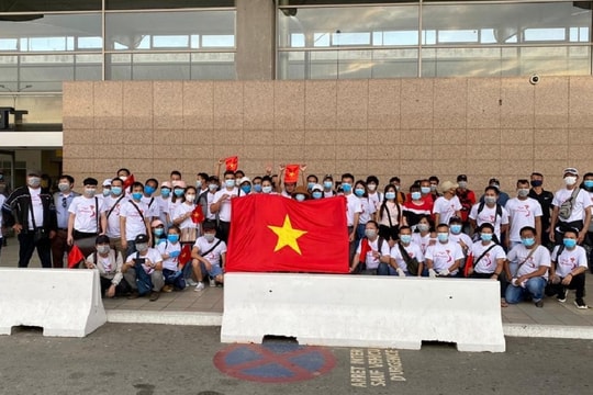Dịch COVID-19: Gần 340 công dân Việt Nam từ châu Âu, châu Phi được đưa về nước