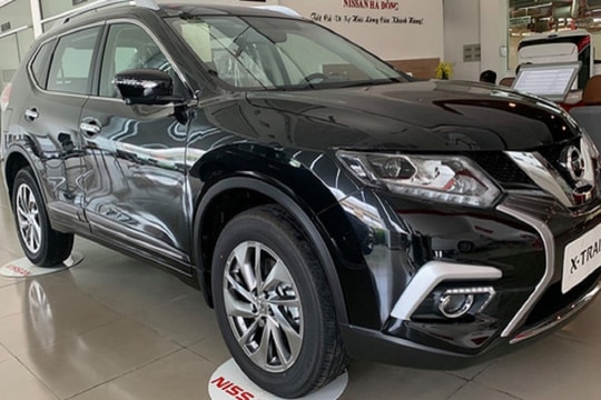 Nissan X-Trail giảm giá gần 100 triệu đồng
