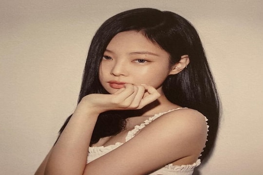 Nhan sắc Jennie trong album mới khiến fan muốn "ngất"