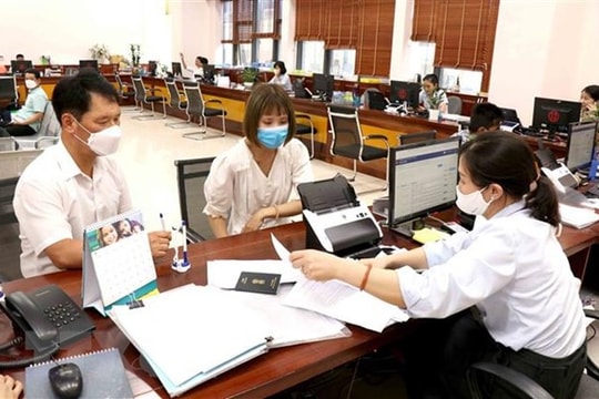Tổng biên chế công chức năm 2021 giảm 3.867 biên chế so với năm 2020