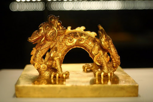 Giá vàng hôm nay 6/10: Tăng lên, giao dịch ở mức 1.913 USD/ounce
