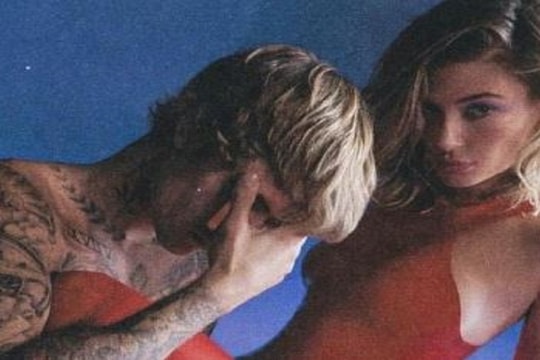 Justin Bieber và vợ tình tứ trên tạp chí Vogue