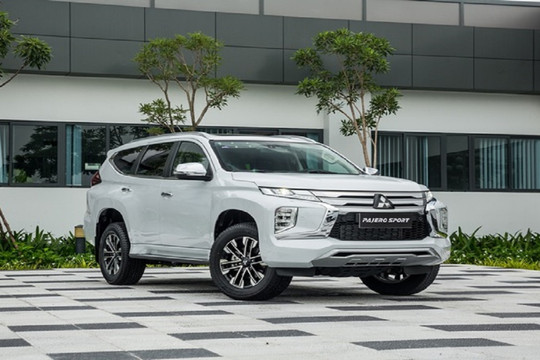Pajero Sport 2020 chốt giá từ 1,11 tỷ đồng
