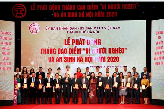 Tập đoàn BRG và Công ty Liên doanh Thành phố thông minh Bắc Hà Nội góp 1 tỷ đồng vì người nghèo