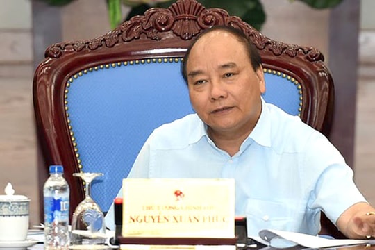 Thủ tướng: Dừng thu phí các trạm không chuyển sang thu điện tử không dừng