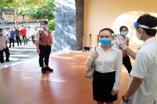 Tận mắt thấy những quy trình đón khách an toàn, du khách yên tâm du ngoạn Bà Nà