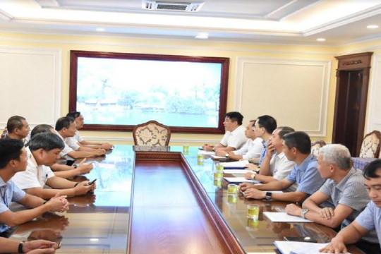 Kiểm tra công tác đảm bảo điện phục vụ Đại hội lần thứ XVII Đảng bộ Thành phố Hà Nội