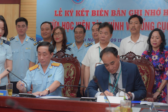 Tổng cục Hải quan và Học viện Tài chính ký kết biên bản ghi nhớ hợp tác