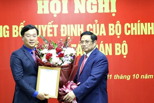 Bộ Chính trị điều động, chỉ định và giới thiệu bầu 2 Bí thư Tỉnh ủy