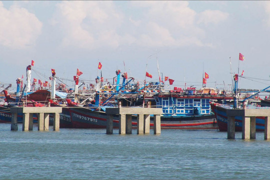 Nghệ An: Ra công điện khẩn, cấm biển, khẩn trương triển khai công tác phòng, chống bão số 7